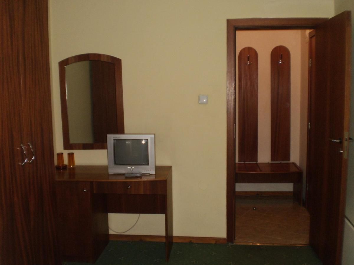 Отель Family Hotel Bashtina Kashta Копривштица